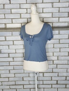 • Gaze Junior’s Short Sleeve Ribbed Cropped Top T-Shirt Size Small Blue Tee